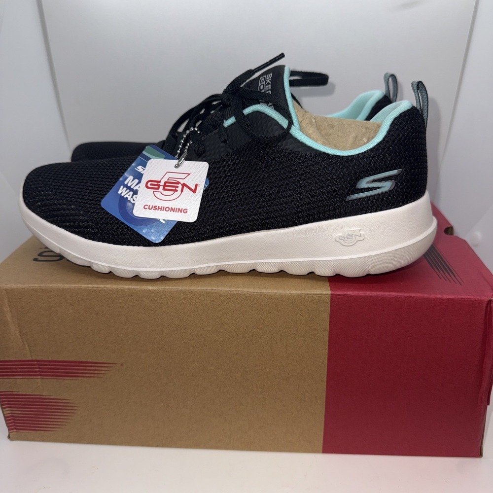 Skechers Women's Go Walk Joy Upturn Lace-up Sneakers Size 9- 15641/BKAQ